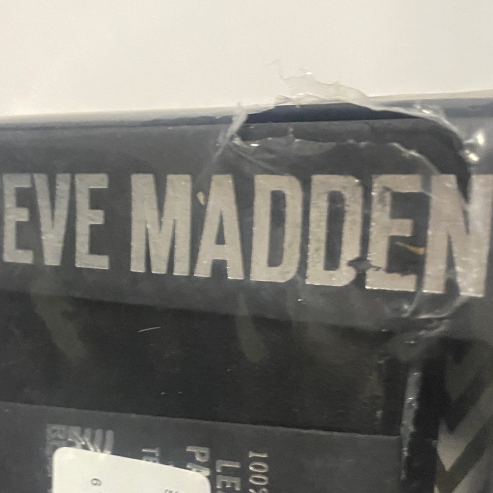 Steve Madden Black Leather Wallet New - Picture 3 of 3